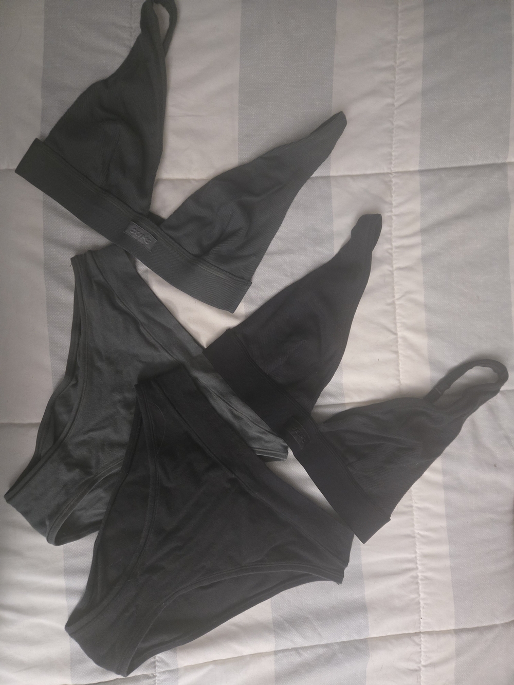 SKIMS soft lounge cotton Triangle Bralette & Bikini Briefs Set - Picture 2 of 4